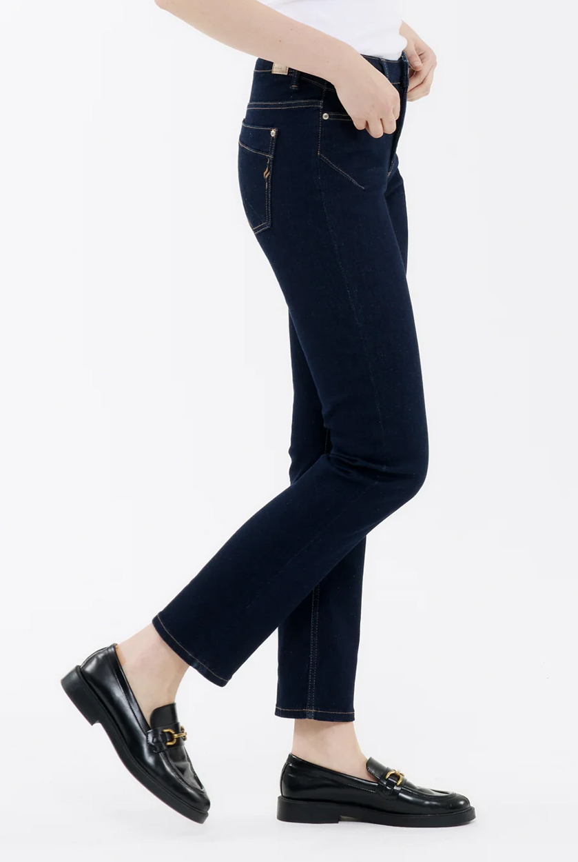 Zeitlose Jeans LEA mit geradem Bein in 36 Inch Länge